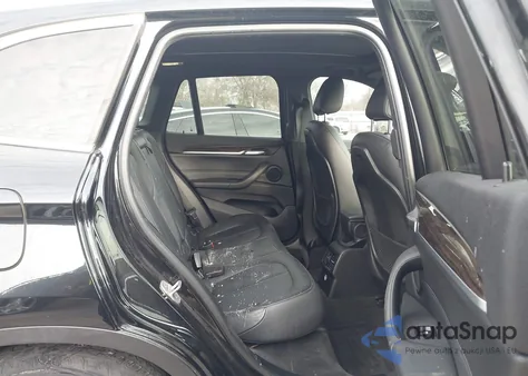 2016 BMW X1 xDrive28I z USA, uszkodzony, nr VIN WBXHT3C38GP885280